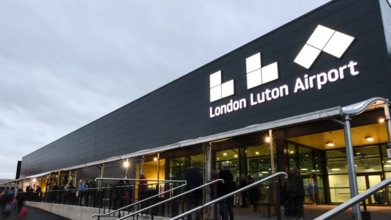 london luton airport ltn